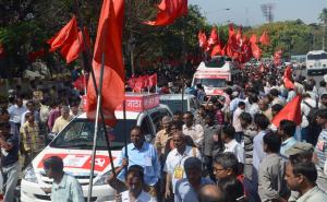 People at the Flagging Off the Eastern Jatha