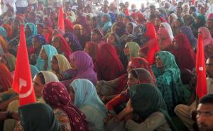 Women at the Oklana Meeting