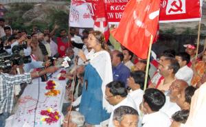 Brinda Karat Addressing the Meeting at Mahipalpur