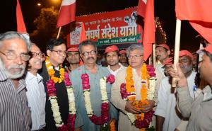 Western Jatha Leaders Being Received at Delhi Border