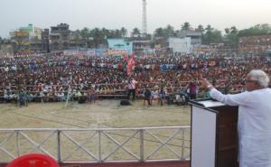 Com. Buddhadeb Bhattacharjee at a mass meeting in Lalbag