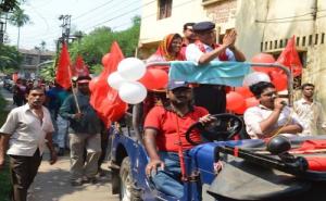 Com. Sridip Bhattacharya Campaigning in Dhulagori